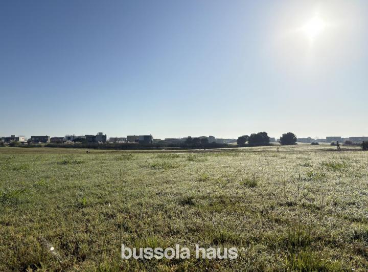 Terreno · 900m²