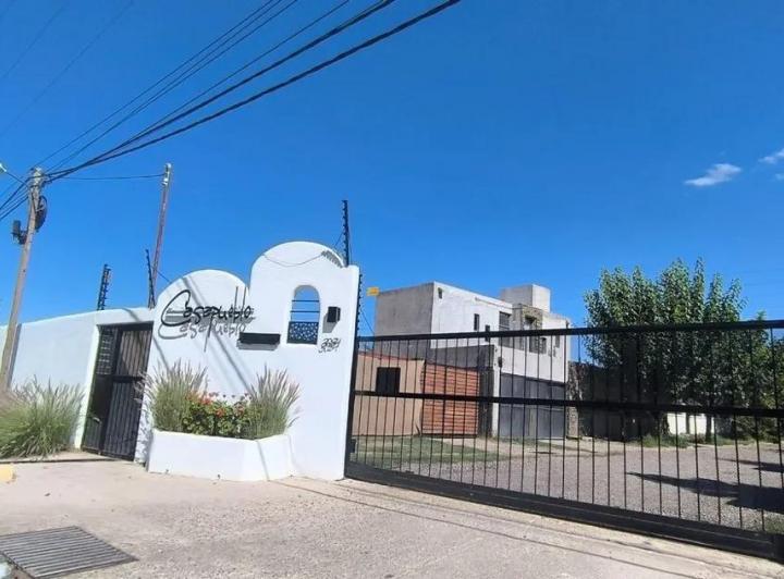 Casa · 145m² · 5 Ambientes · 2 Cocheras