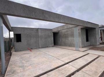 Casa de 4 ambientes, Carrodilla · Se Vende Propiedad en Obra!