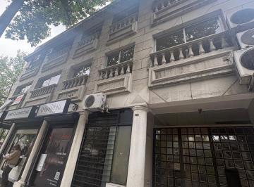 Oficina comercial · 90m² · 3 Ambientes · Oficina en Dalvian
