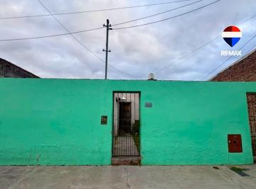 Casa · 79m² · 4 Ambientes · Venta Casa en Zona Oeste 2 Dorm Terreno 350 m²