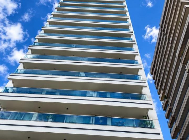 Departamento · 248m² · 4 Dormitorios · 3 Cocheras