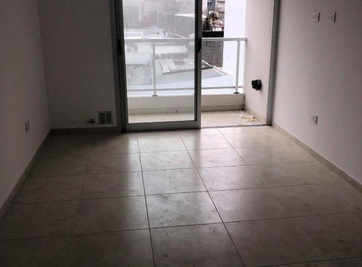Departamento · 40m² · 2 Ambientes · 1 Cochera