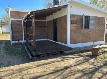Casa · 102m² · 2 Dormitorios · 1 Cochera · Alquiler Anual | Casa de 2 Dorm. con Gran Patio – Mayú Sumaj