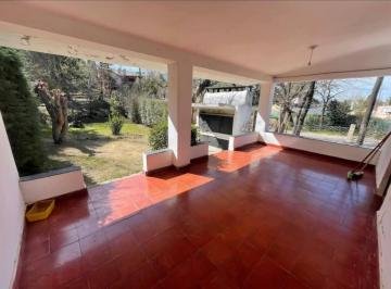 Casa en Venta de 7 ambientes  · Cabalango Frente Al Rio
