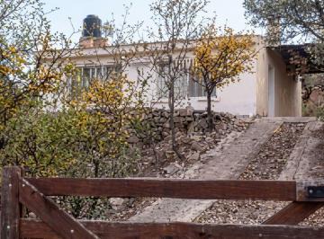 Casa de 3 ambientes, El Volcán · Oportunidad en El Volcán: Casa a m del Rio y Balneario La Hoya