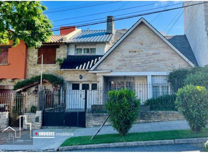 Casa · 192m² · 5 Ambientes · 1 Cochera