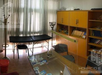 Oficina comercial · 40m² · 2 Ambientes · Oficina en Alquiler en San Martin Amueblada