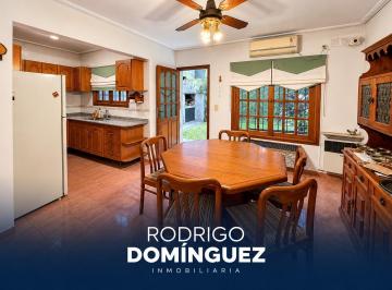 Casa · 90m² · 4 Ambientes · 1 Cochera · Casa Dúplex en Alquiler en Lomas de Zamora, G. B. a. Zona Sur, Argentina