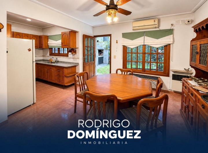 Casa · 90m² · 4 Ambientes · 1 Cochera