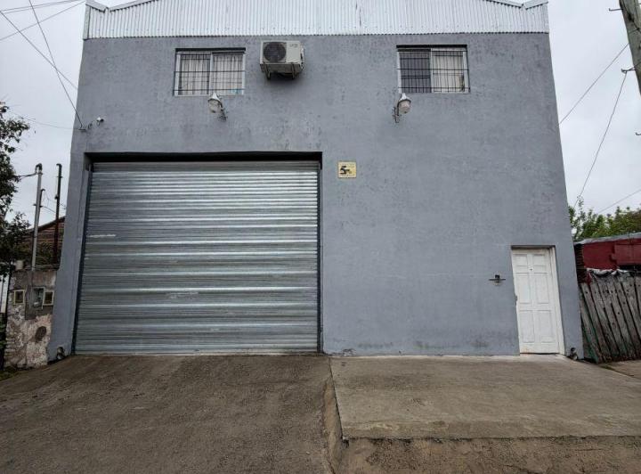 Bodega-Galpón · 300m²