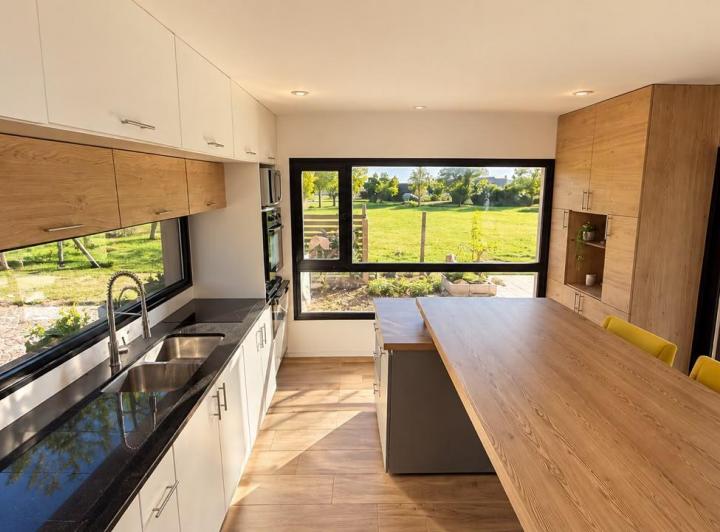 Casa · 160m² · 4 Ambientes · 2 Cocheras