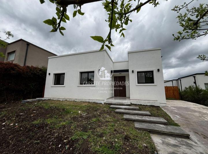 Casa · 120m² · 4 Ambientes · 3 Cocheras