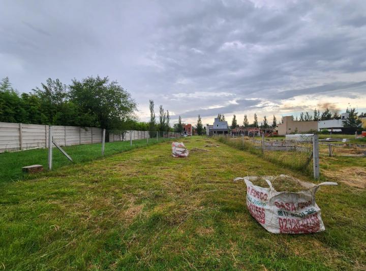 Terreno · 406m²
