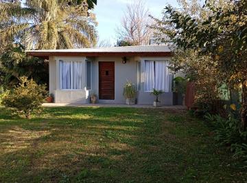 Casa 800m² Venta  · Vivienda Tres Dorm. con Amplio Garaje, Quincho y Parque