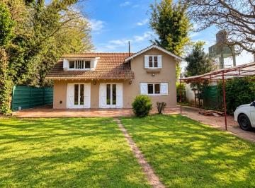 Casa de 5 ambientes, Mar del Plata · Casa en Venta El Grosellar