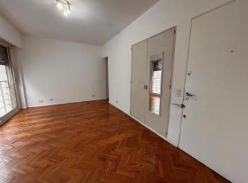 Departamento · 25m² · 1 Ambiente · Monoambiente, con Balcon Frances, en Almagro en Alquiler