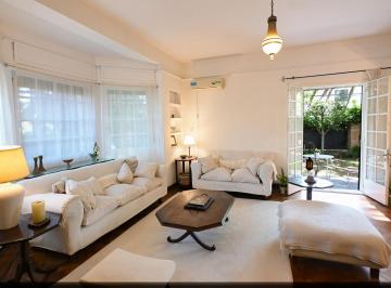 Casa · 290m² · 8 Ambientes · Casa en Venta 8 Ambientes con Jardín en Acassuso San Isidro
