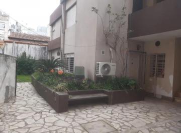 PH de 3 ambientes, Morón · PH en Alquiler en Castelar