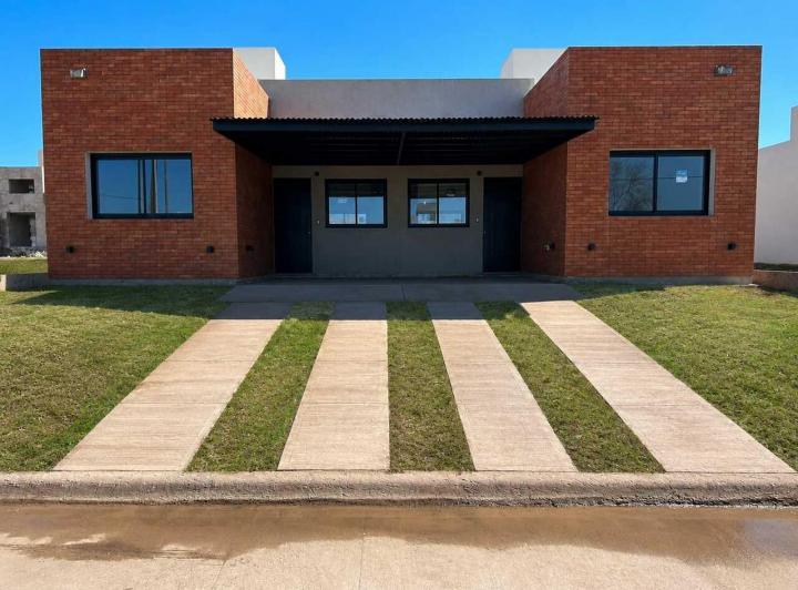 Casa · 75m² · 3 Ambientes · 1 Cochera