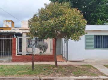 Casa · 159m² · 5 Ambientes · 1 Cochera · Casa en Venta 4 Dorm. Cosquin