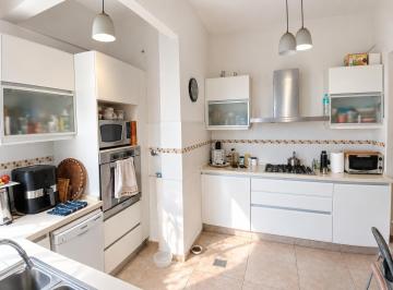 Departamento de 4 ambientes, Villa Crespo · Gran Departamento de 4 Ambientes - Al Frente - Ubicacion con Conectividad - Villa Crespo
