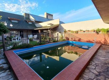 Foto · Venta Casa Doble 8 Amb con Pileta - Jose C Paz