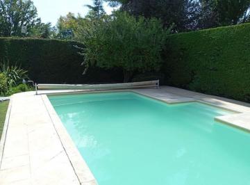 Casa · 207m² · 5 Ambientes · 2 Cocheras · Casa con Pileta en Alquiler - Chacras de Coria