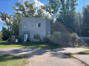 Casa · 141m² · 4 Ambientes · 1 Cochera · Venta Casa 4 Amb con Pileta - La Cañada Los Arces