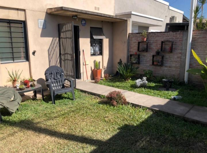 Casa · 300m² · 3 Dormitorios · 1 Cochera