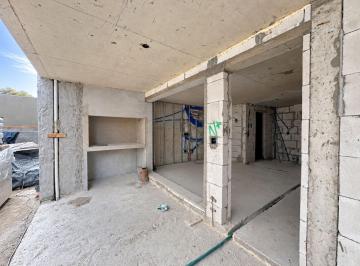 Departamento · 69m² · 3 Ambientes · Apto Duplex 2 Domitorios con Parrilla en 3 Cruces