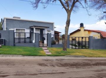Casa · 101m² · 3 Ambientes · 1 Cochera · Casa en Venta 2 Dorm. Santa Rosa Calamuchita