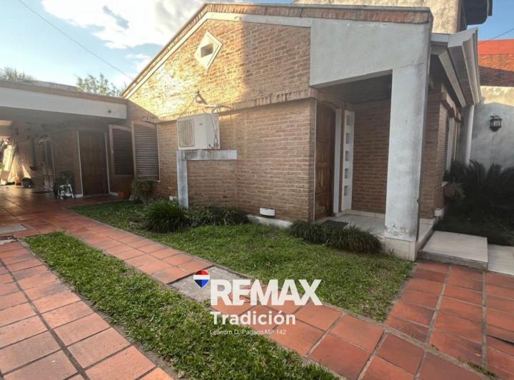 Casa · 191m² · 4 Ambientes · 2 Cocheras