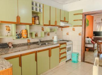 Casa · 222m² · 6 Ambientes · 1 Cochera · Venta Casa Quincho Parrilla Malvinas Argentinas