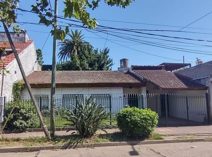 Casa · 89m² · 4 Ambientes · 1 Cochera