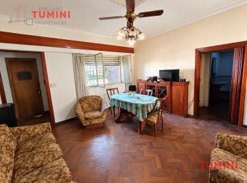 Casa · 110m² · 4 Ambientes · Casa 4 Ambientes en Lote Propio con Jardín y Fondo - Mataderos