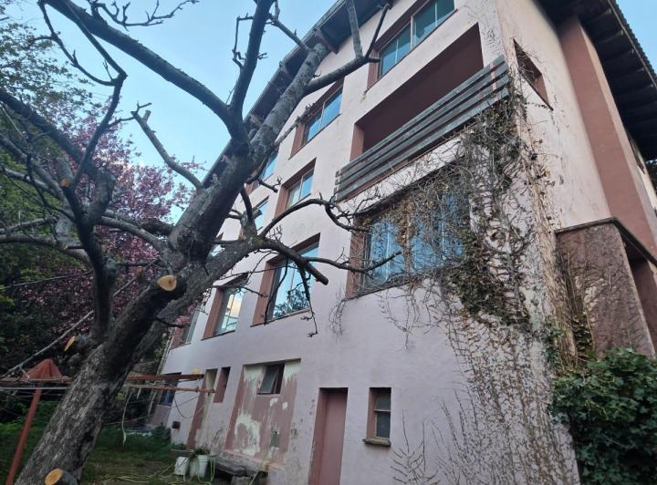 Hotel · 381m²