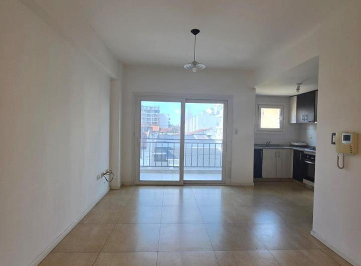 Departamento · 60m² · 2 Ambientes · 1 Cochera