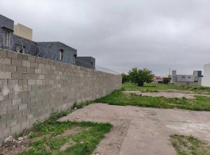 Terreno · 611m²