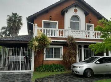 Casa en Alquiler de 4 ambientes Ingeniero Maschwitz · Casa en Alquiler en San Lucas Village | 3 Dorm., Pileta y Monoambiente Ind
