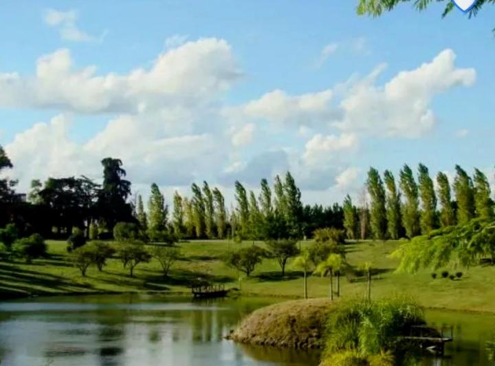 Terreno · 2100m²