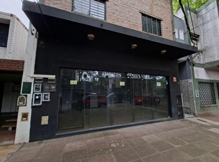 Local comercial · 81m²
