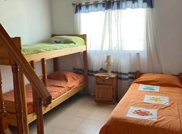Casa de 4 ambientes, Santa Teresita · Triplex en Santa Teresita a 3 Cuadras del Mar