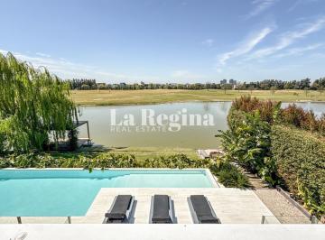 Casa · 649m² · 8 Ambientes · 6 Cocheras · Casa - El Golf