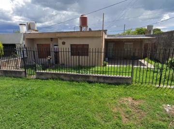 Casa de 4 ambientes Venta $ 73.000.000 · Casa 4 Ambientes con Patio, Frutales y Gran Asador - "Oportunidad".