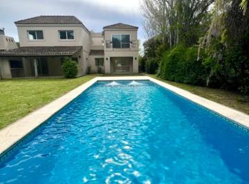 Casa de 6 ambientes, Pilar · St Matthews Alquiler y Venta 4 Dorm Ulrich Propiedades