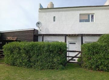 Casa · 210m² · 4 Ambientes · 1 Cochera · Dueño Vende Casa en Mar del Sud