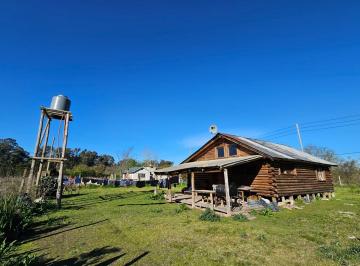 Casa · 72m² · 3 Ambientes · Venta de Cabaña, 2.030 m² de Terreno
