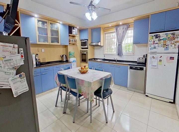PH · 214m² · 4 Ambientes · 4 Cocheras