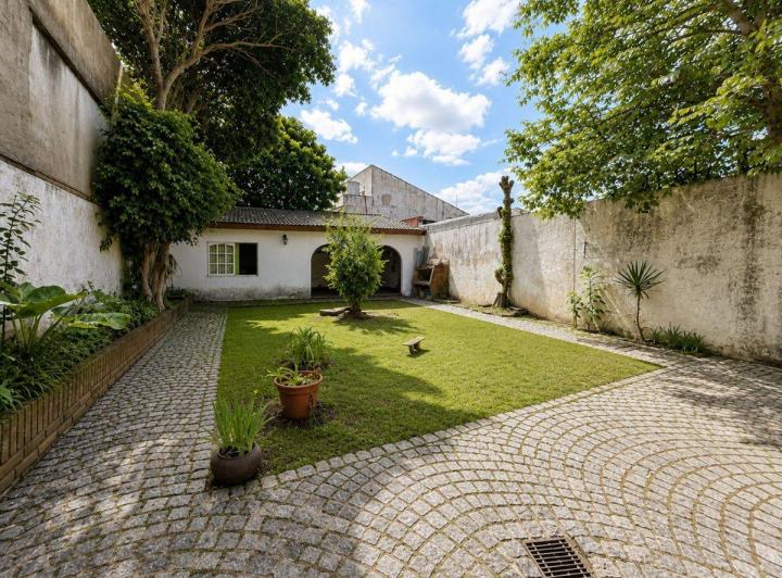 Casa · 77m² · 3 Ambientes · 2 Cocheras